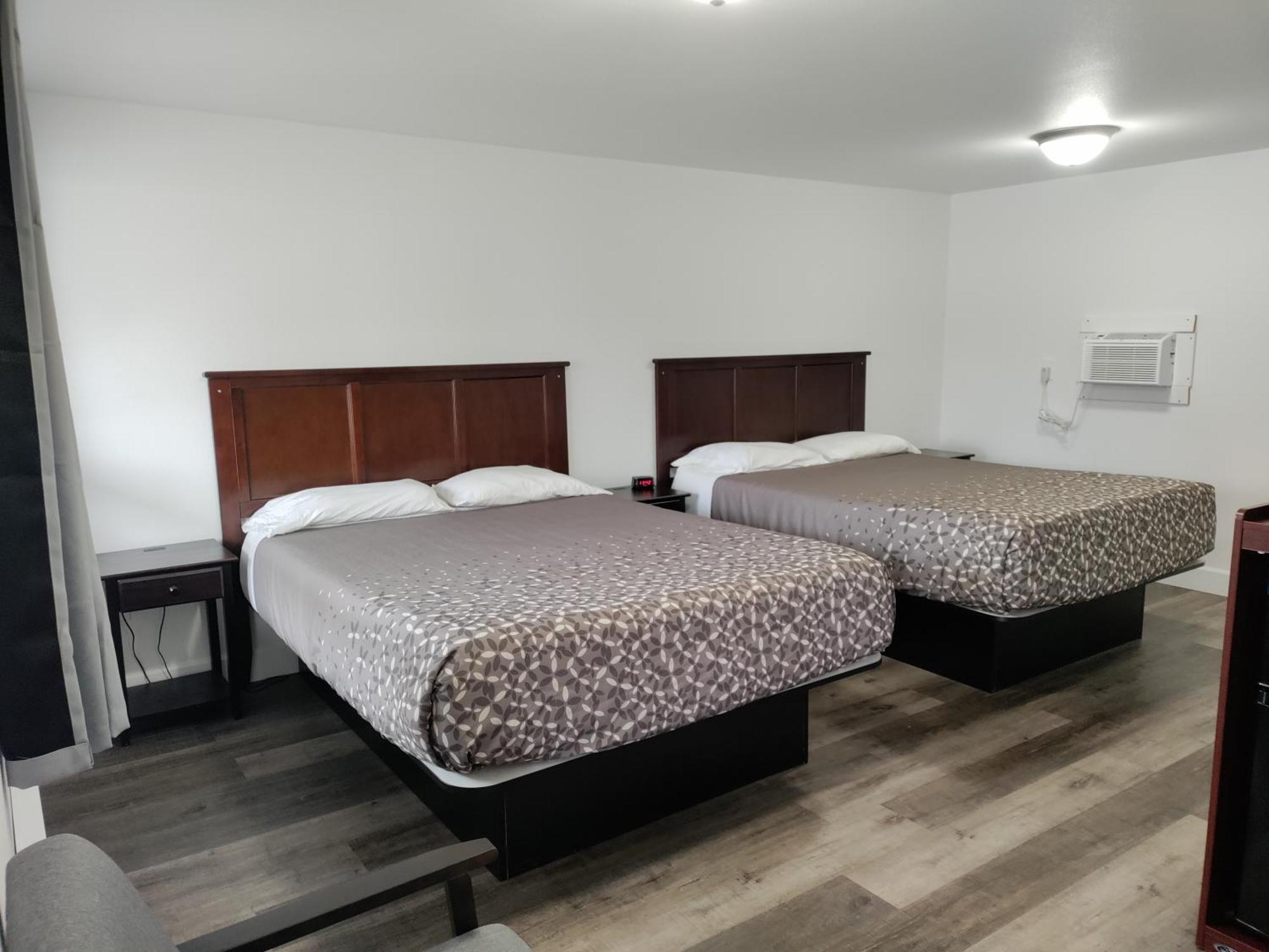 Eight Bar B Motel Wilbur Экстерьер фото